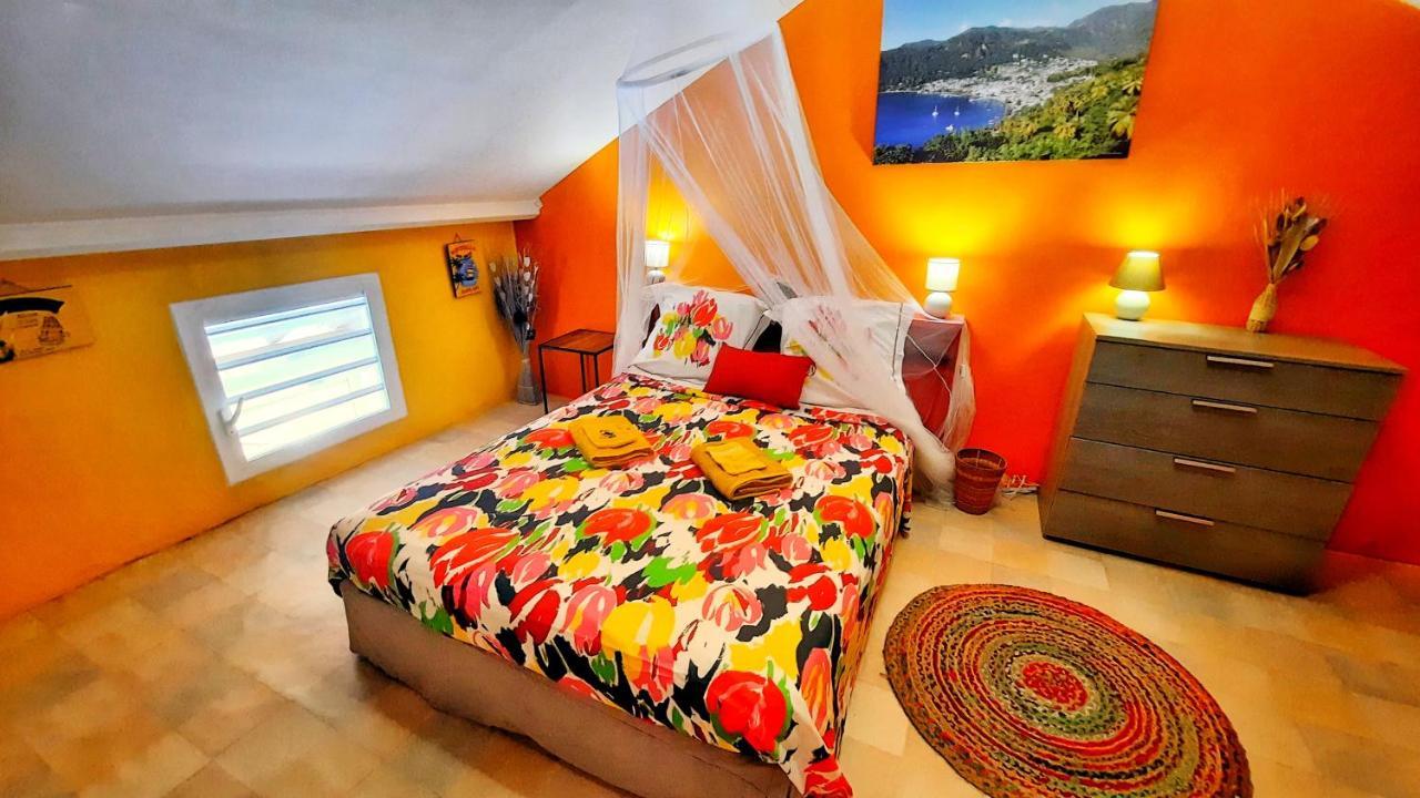 Studio La Belle Vue, vue mer, wifi, plage à 50m Le Moule Esterno foto